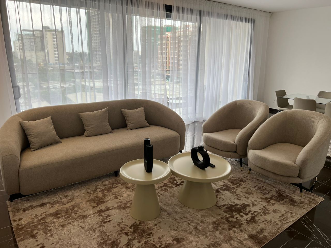 APPARTEMENT 4 PIÈCES